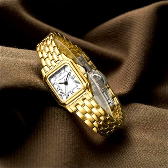 Small Rectangular Women\'s Watch with Roman Dial and Vintage Bracelet main image 4